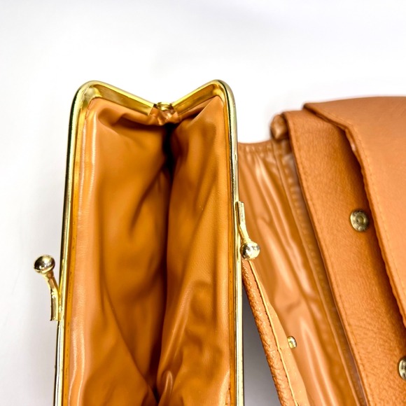 Vintage Tapestry Wallet Faux Brown Leather Complete‎ Set Kiss Clasp Coin Key Fob - Picture 7 of 10